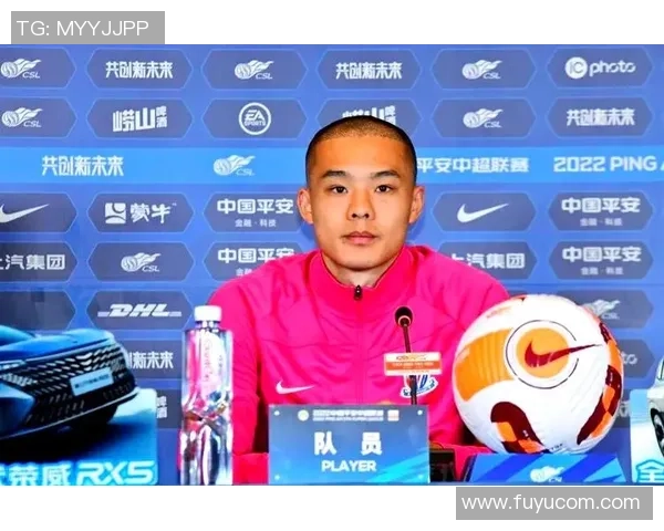 足球明星免签案例分析揭示转会市场新趋势与球队策略调整